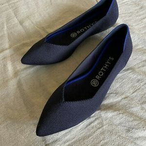 ROTHY'S 9.5 Point Flat Navy Blue